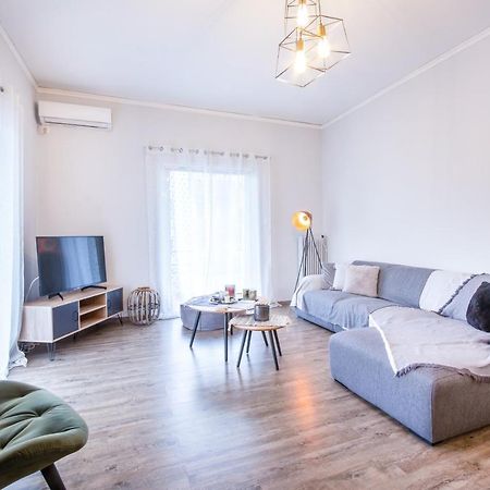 Apartment With Parking Near Medical Center Atene Esterno foto